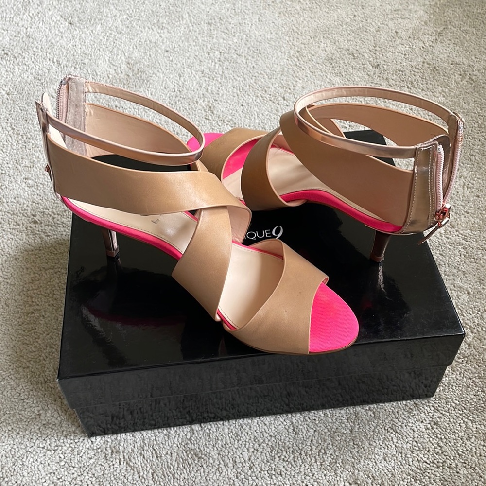 BOUTIQUE 9